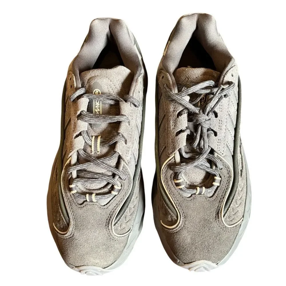 Adidas OZNOVA Men SHOES in Grey NWOB Size 8 Female or 7 Male